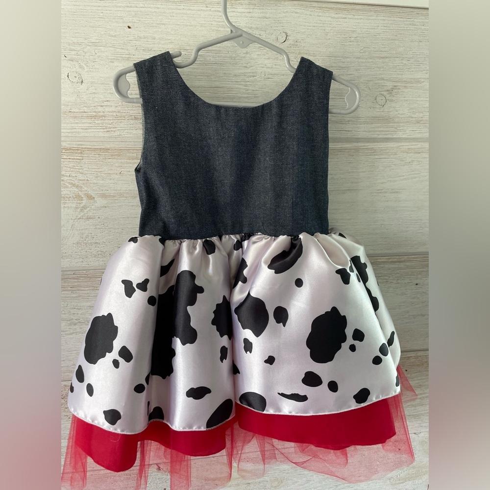 Brand New Cowgirl themed dress 🐄